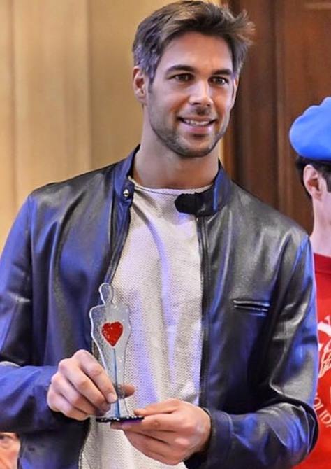 Premio "Sportivo più impegnato nel sociale" consegnato a Bruno dal Sindaco Pisapia