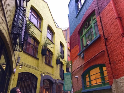 Neal's Yard - particolare dei coloratissimi palazzi 